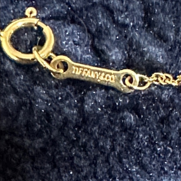 Tiffany & Co Real Yellow Gold 18K Loving Heart Pendant Necklace - Picture 8 of 11